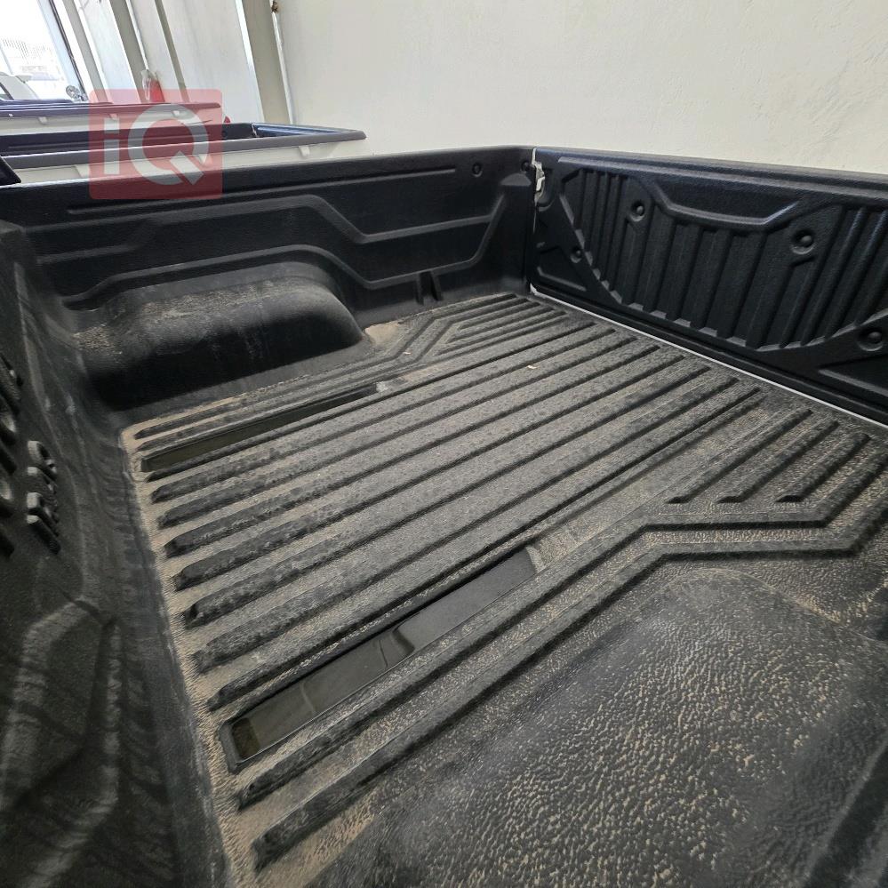 تويوتا هايلوكس